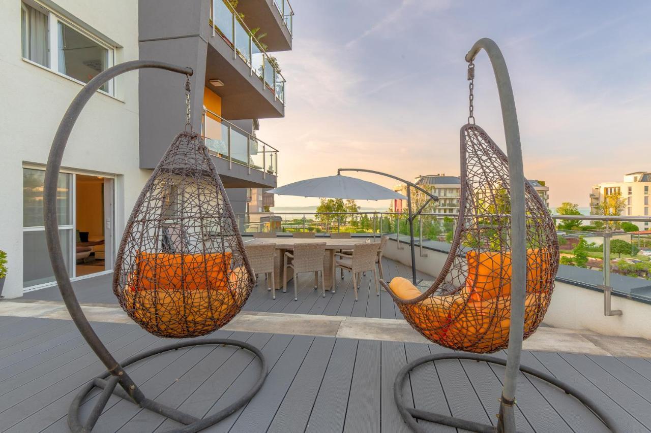 Admiral Luxury IV Apartman By Bltn Lägenhet Siófok Exteriör bild
