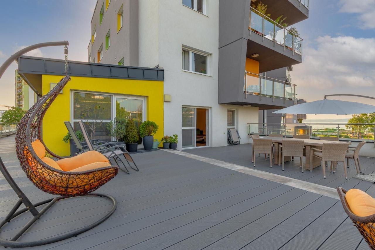 Admiral Luxury IV Apartman By Bltn Lägenhet Siófok Exteriör bild