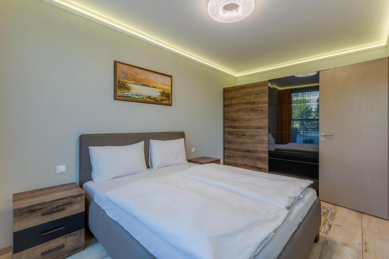 Admiral Luxury IV Apartman By Bltn Lägenhet Siófok Exteriör bild