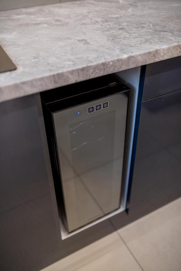 Admiral Luxury IV Apartman By Bltn Lägenhet Siófok Exteriör bild