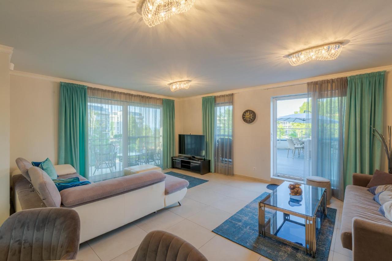 Admiral Luxury IV Apartman By Bltn Lägenhet Siófok Exteriör bild